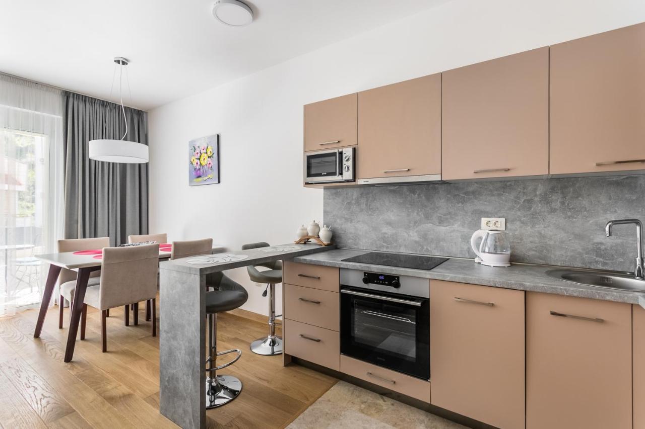 Apartments Lm Residence Rafailovići Zewnętrze zdjęcie