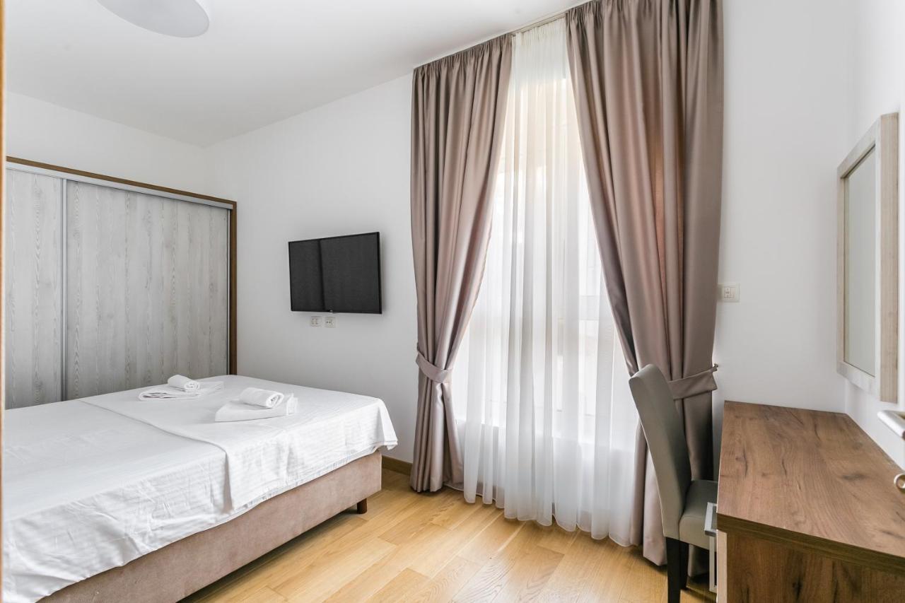 Apartments Lm Residence Rafailovići Zewnętrze zdjęcie