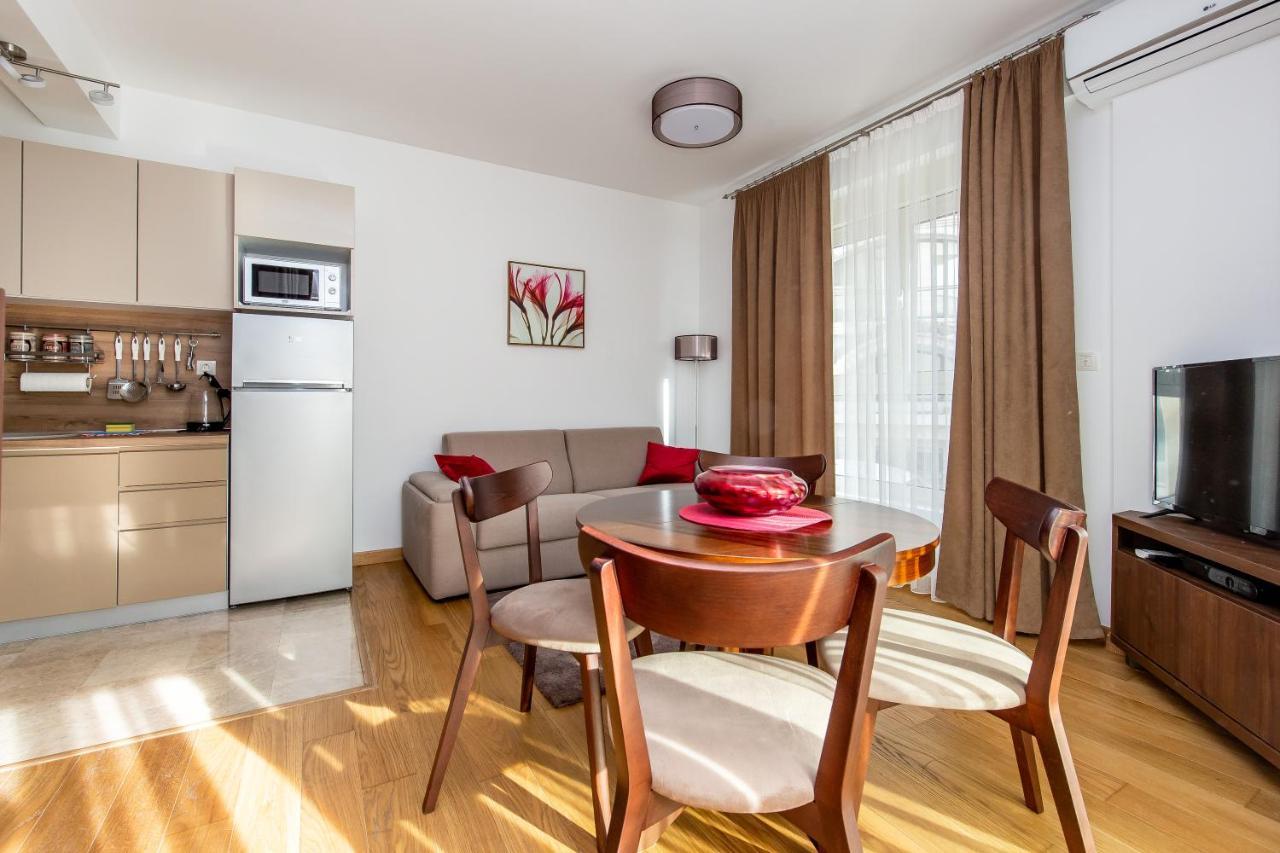 Apartments Lm Residence Rafailovići Zewnętrze zdjęcie