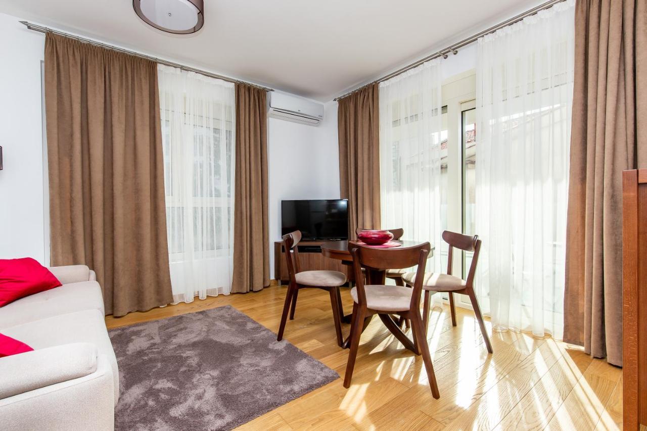 Apartments Lm Residence Rafailovići Zewnętrze zdjęcie